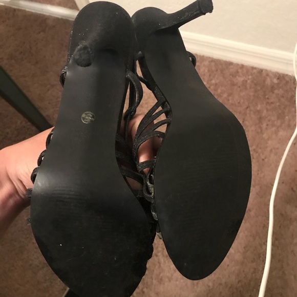 Moda Rossi Black Glitter Heels - Picture 3 of 3